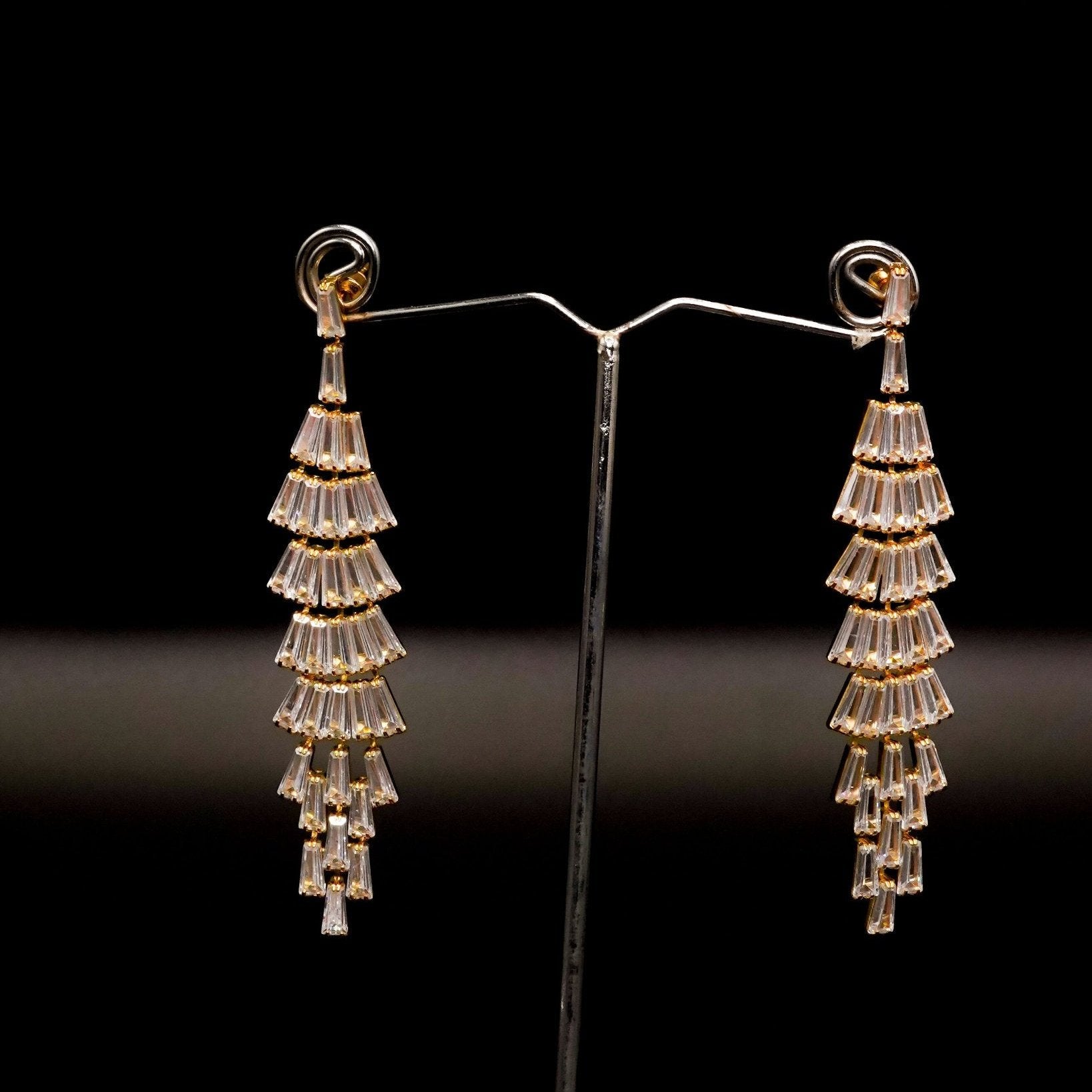 Earrings E-1