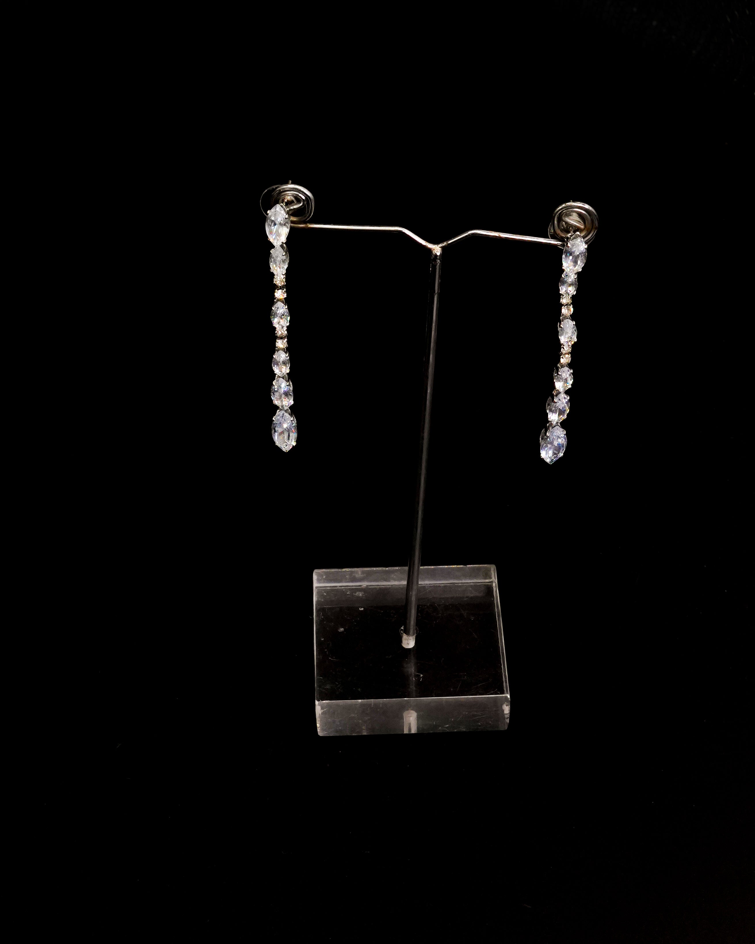 Earrings E-2