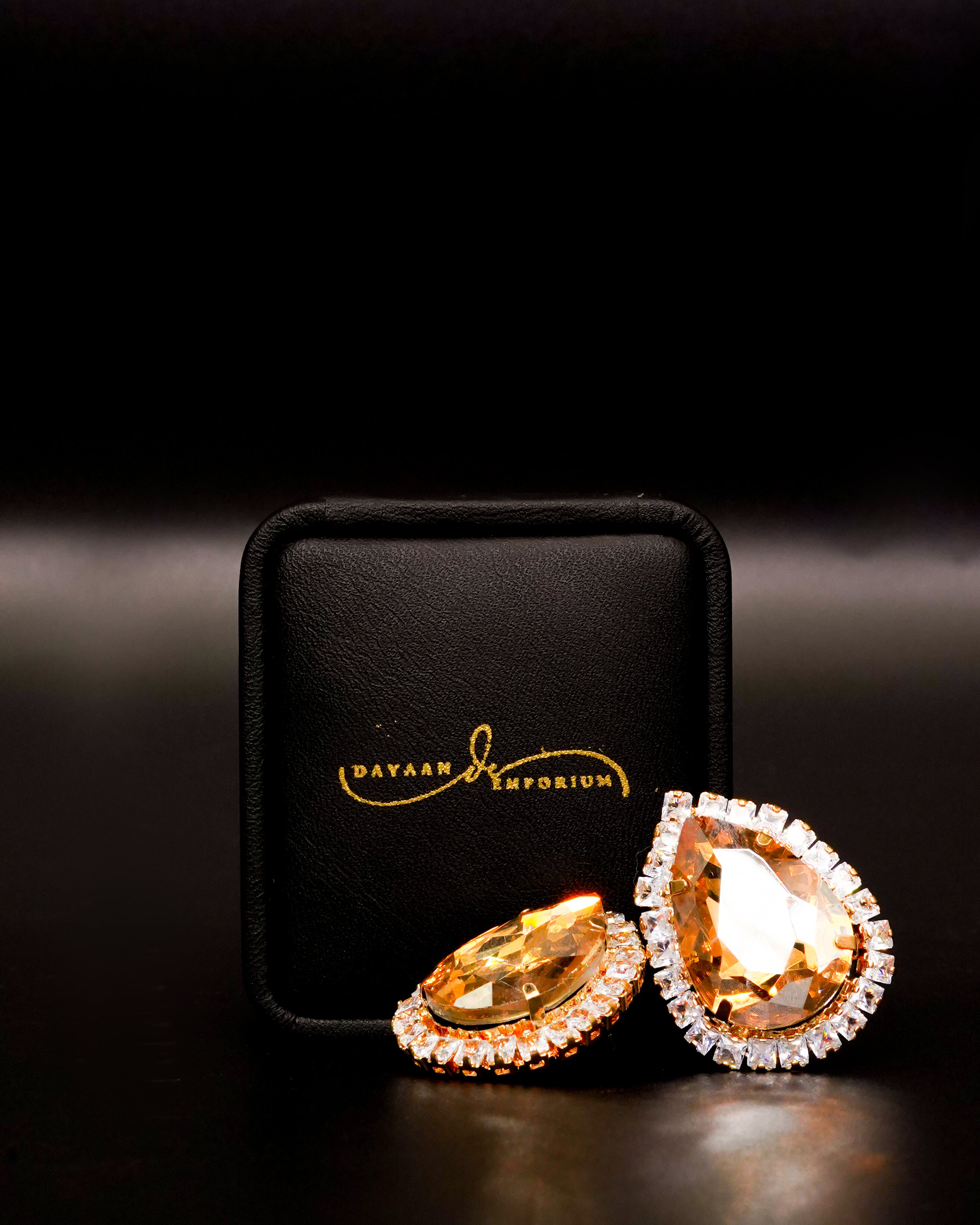 Majesty Stud Earrings E-18