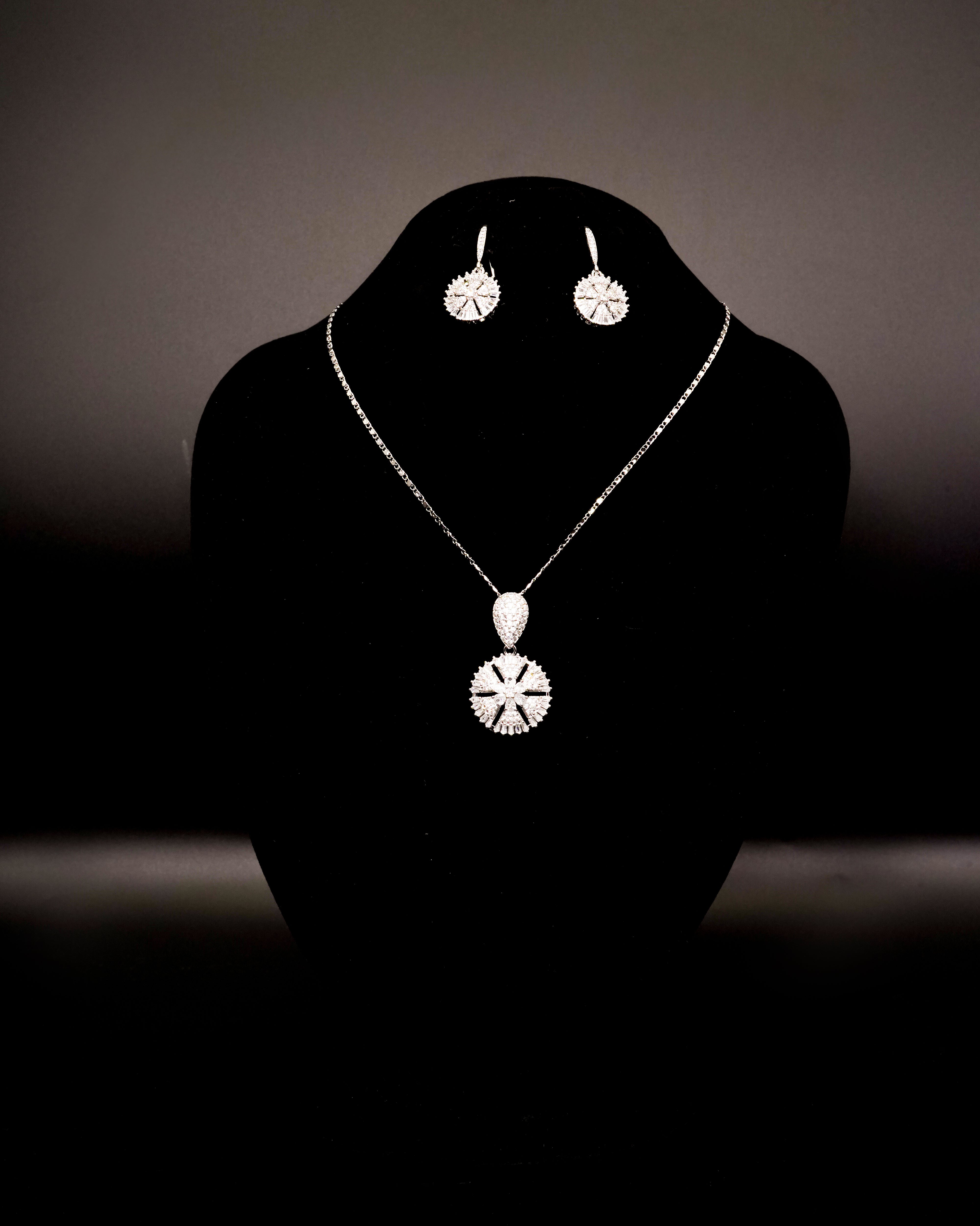 Elegand Round Shaped Locket Set with Earrings LS-5