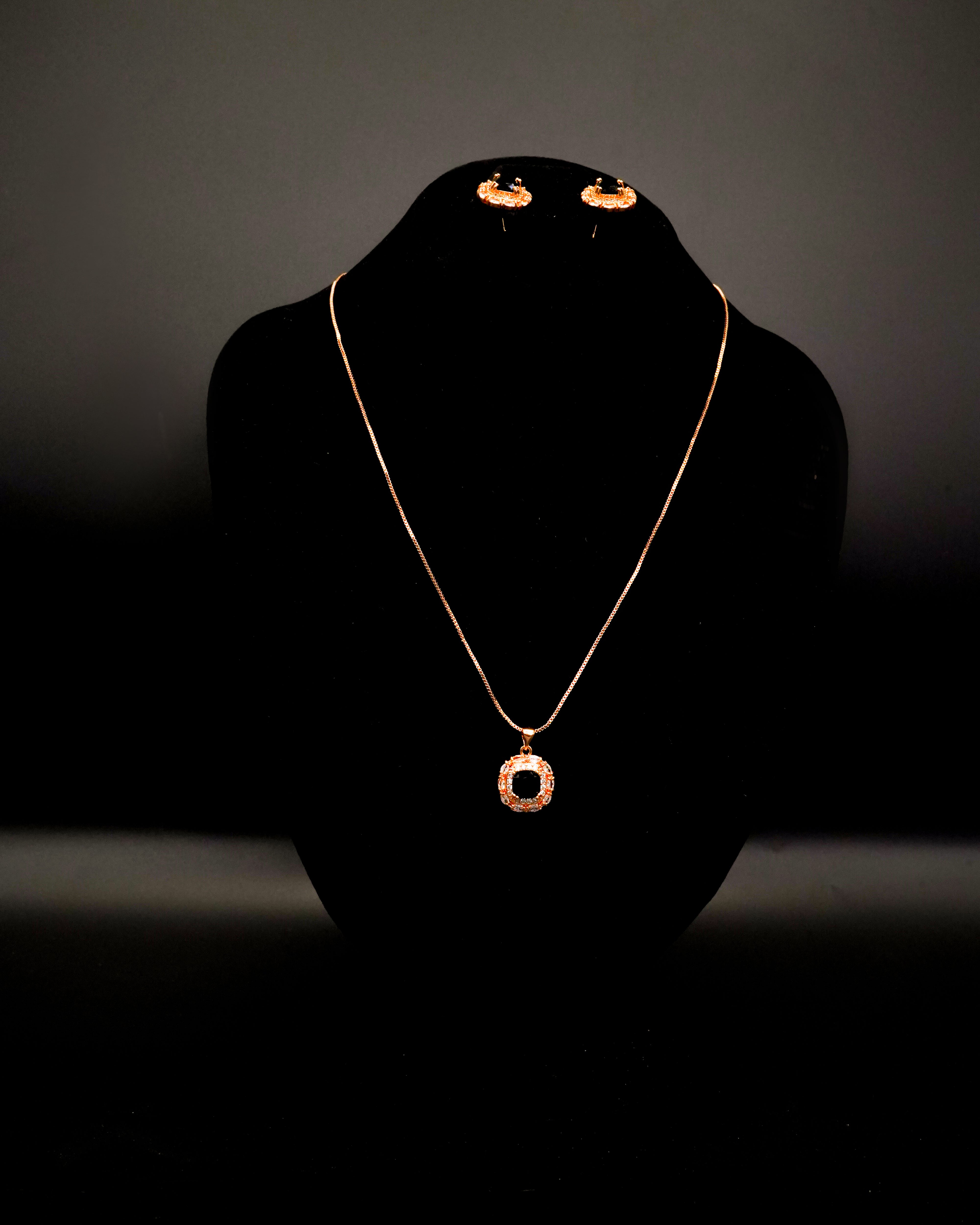 Round Pendant Necklace with Earrings LS-12