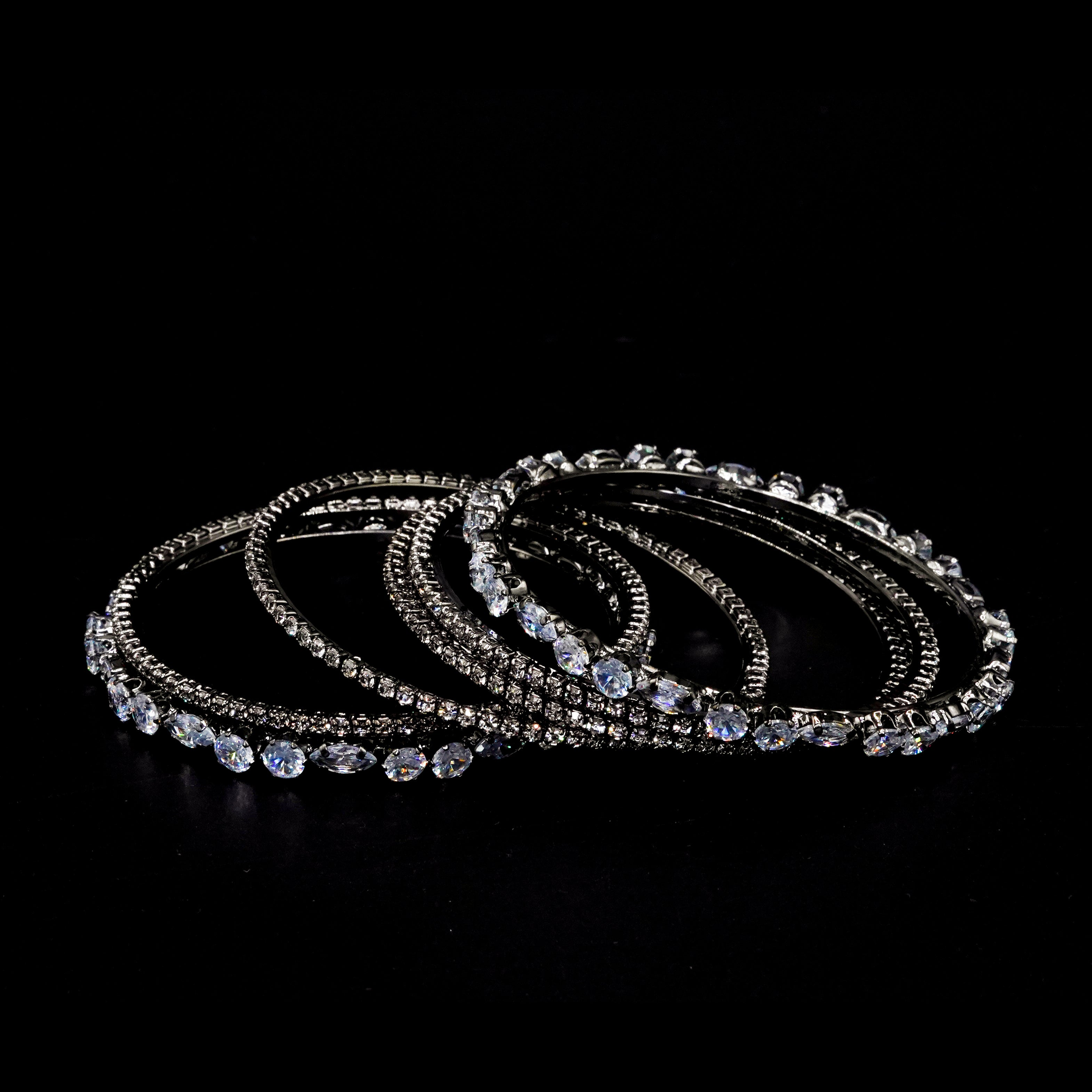 Diamond Cut Bangles 6 Pcs GD-03