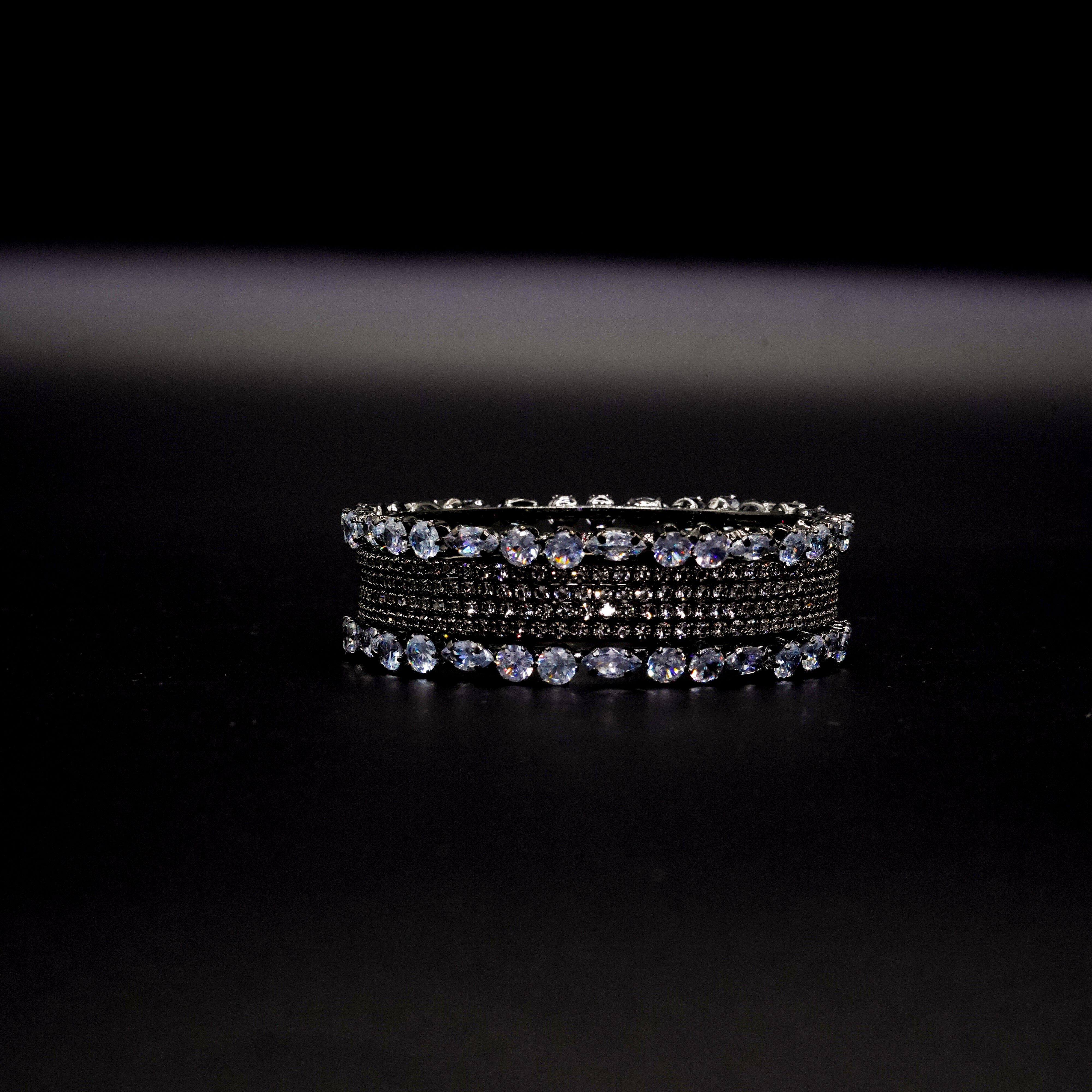 Diamond Cut Bangles 6 Pcs GD-03