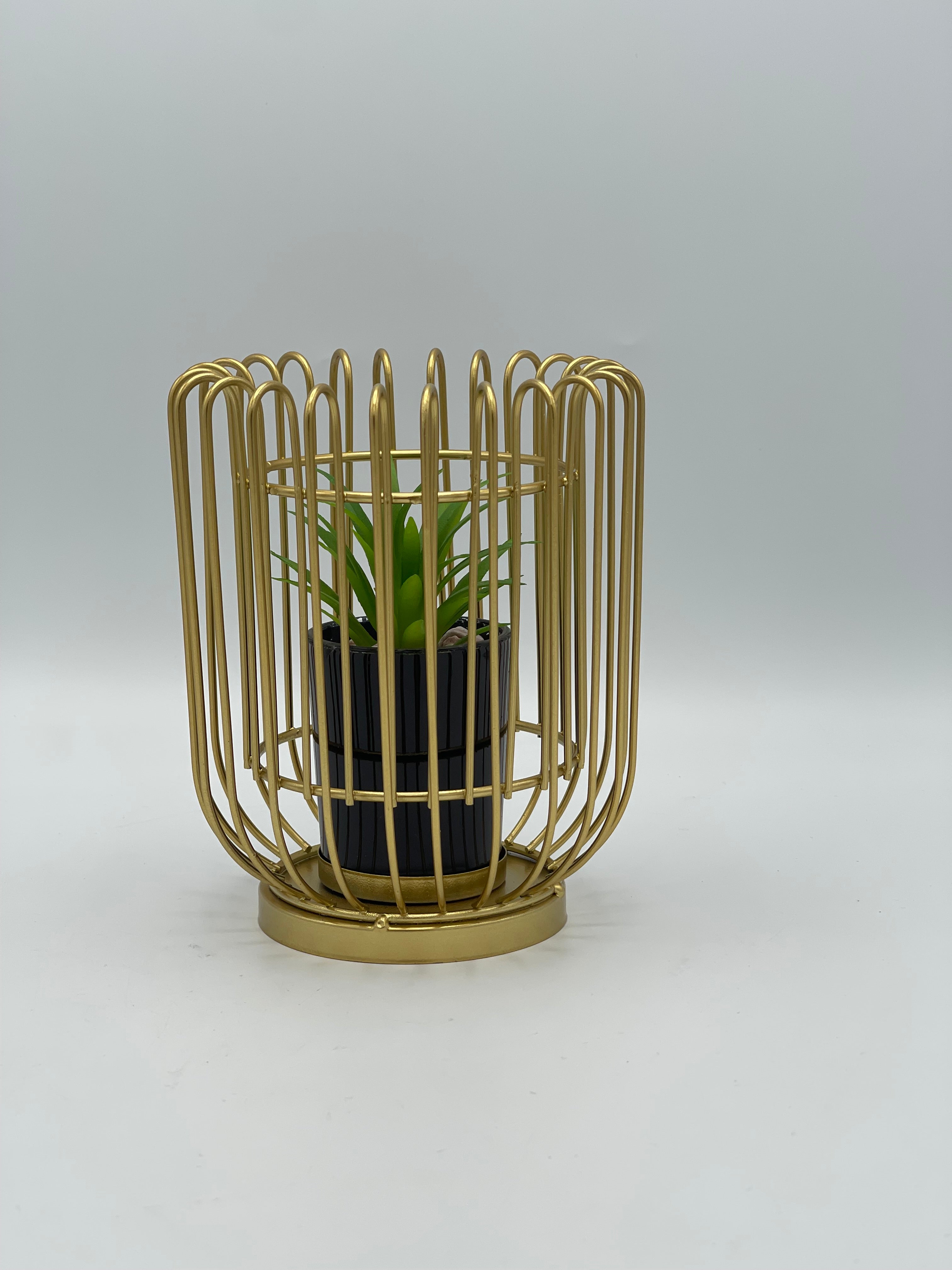 Home Decor Metal Alloy Geometric Cage Style Potted Centerpiece Small RK 6  Size (6x5)